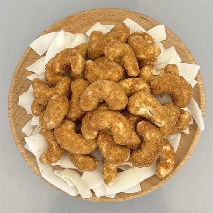 roasted  spicy cashew